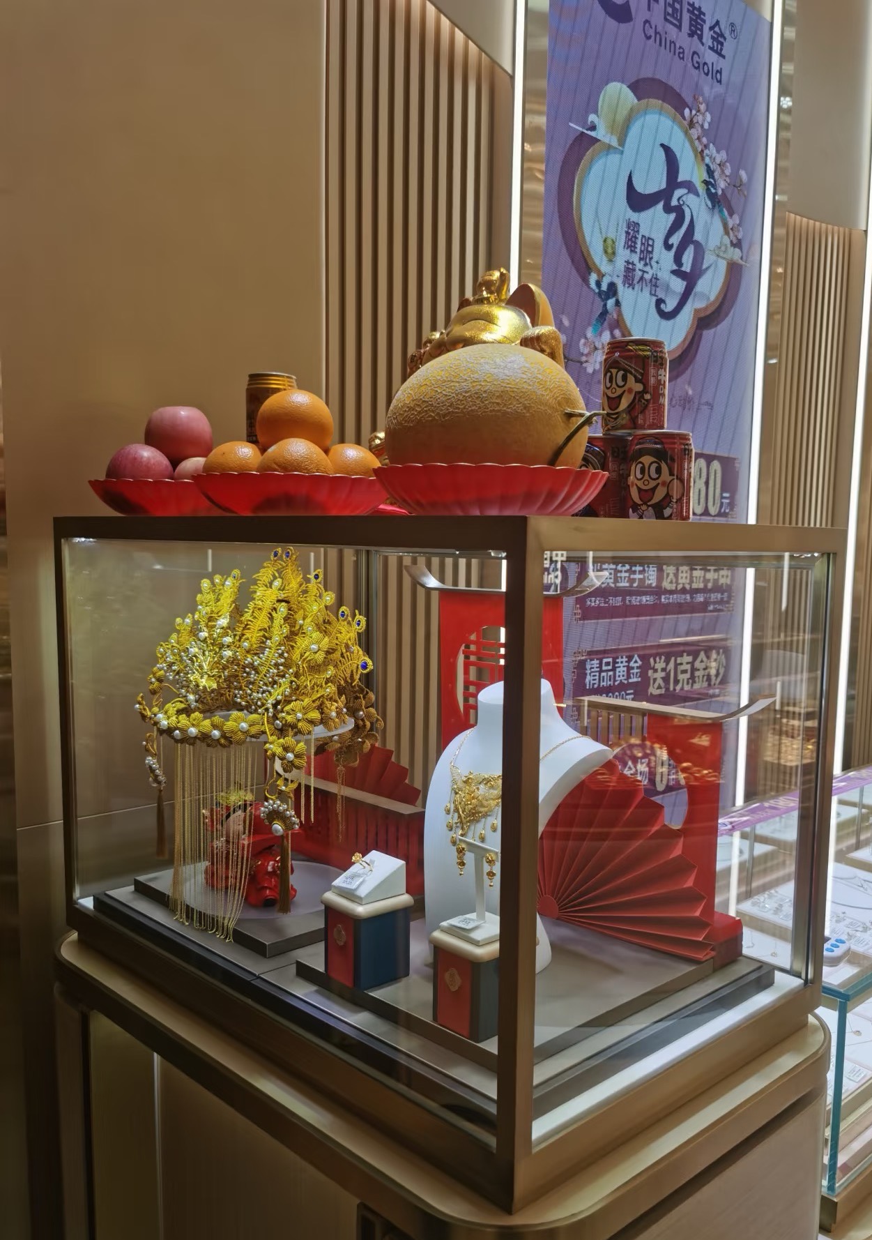 珠宝展柜选购避坑｜新手老板最容易踩的5个“隐形亏钱坑”